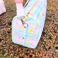 Bolso de Viaje Espacioso de Nailon con Lazo Rosa, Tipo Tote y Duffel, Cierre de Cremallera con Remaches, Moderno para Fin de Semana, Gimnasio, Deportes, Pijamada o Fiesta