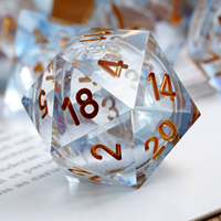 Liquid Core Dice Gitter Sharp Edge D & D Dice 7PCS Resin DND Dice Set avec étui cadeau pour donjons et jeu de dragon Bleu clair