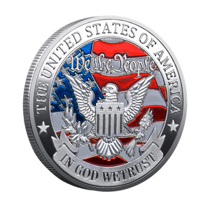Монета памятная 3D из металла с позолотой и серебрением, коллекционная, с элементами национального герба и флага США - Product Image 5