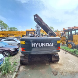 รถขุดฮุนได 220LC-9S มือสอง 22 ตัน เครื่องยนต์ยันมาร์แท้ ประหยัดน้ำมัน ปั๊มมอเตอร์แบบตีนตะขาบ มีสินค้าในสต็อก - Product Image 5