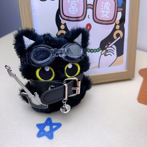 럭키 캣 펑크 기타 소프트 플러시 키체인-블랙 애니메이션 디자인 - Product Image 3