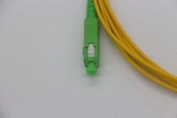 Kabel Patch Fiber Optik Single Mode SC/APC Berlapis Baja Solusi FTTx 9/125um Kompatibel OS1/OS2 LSZH Putih 3m Modem 3 G