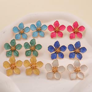 Boucles d'oreilles clous de style coréen, nouvelle mode, imitation rhodié, élégantes et haut de gamme, avec un design simple en acier inoxydable, unisexe - Product Image 2