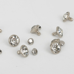 Strass en <span class=keywords><strong>tube</strong></span> de <span class=keywords><strong>cuivre</strong></span>, strass en forme de coupelle avec tige, kit de combinaison de rivets pour chapeaux, sacs et vêtements - Product Image 1