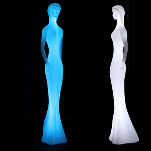 Mannequins féminins jeunes à LED pour <span class=keywords><strong>location</strong></span> événementielle, avec support en PE, grande taille, batterie au lithium rechargeable, Noël, Halloween, IP65 - Product Image 1