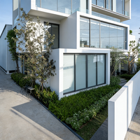 Maisons au design moderne, bâtiments de forme spéciale, villa de luxe, maison à ossature en acier, villa