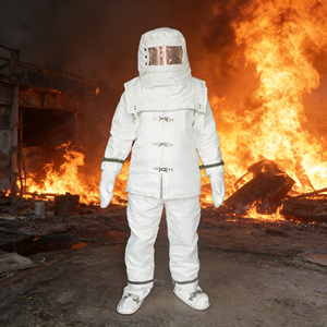 Aluminized Fireproof Aramid Fireman Fire Fighting Entry Suit Split Style Heat <strong>Insulation</strong> for Firefighter Rescue - Product Image 1