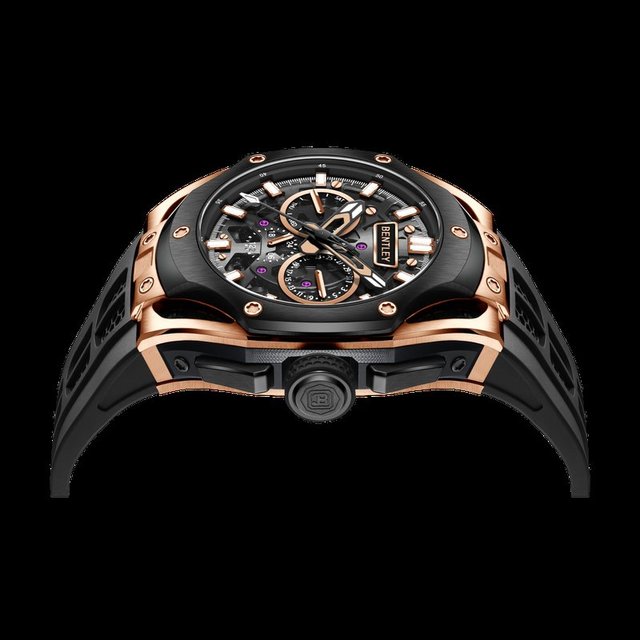 OPULENCE Mechanical Automatic Pilot Watch Mineral Crystal Stainless Steel Case Bold Contours Structured High Quality Analog