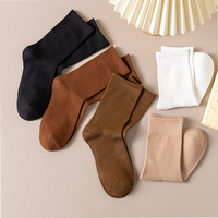 Chaussettes fines pour femmes, personnalisées en usine, vente directe, couleur unie, respirantes, avec logo tissé, bordure transparente