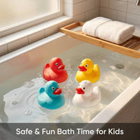 Ungiftige BPA-freie Gummi-Enten Badespielzeuge, sichere quietschende schwimmende gelbe, blaue, weiße, rote Enten für Babys und Kleinkinder, Badespaß