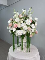 Centre de table de mariage, arrangement floral de roses, de callas et d'hortensias, boule de fleurs artificielles pour la décoration de mariage