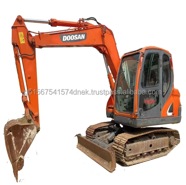 Doosan DH75 Mini Used Crawler Excavator Cheap price good condition Secondhand 7.5Ton Construction Machinery on sale