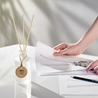 Diffuseur de parfum minimaliste en verre dépoli, huile parfumée Agrumes au lever du soleil, aromathérapie pour la maison et le bureau