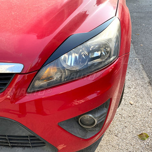 Pegatinas para Cejas de Faros Delanteros de Coche, Aspecto Negro Brillante/Carbono, para Ford Focus MK2.5 2008-2011 - Product Image 5