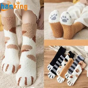 Calcetines Divertidos de Forro Polar para Mujer, con Diseño de Patas de Perro y Gato Blancas, Gruesos y Cálidos para Uso Diario - Product Image 2