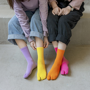 Vente en gros Tongs <span class=keywords><strong>japonaises</strong></span>, <span class=keywords><strong>Chaussettes</strong></span> musulmanes à deux orteils fendues avec un seul doigt - Product Image 1