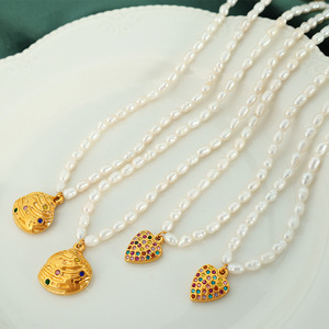 สร้อยคอรูปหัวใจประดับมุกน้ำจืดพร้อมจี้เปลือกหอยสีทอง เกรด AA ดีไซน์ฝังแบบไมโคร เหมาะสำหรับใส่ทุกวัน - Product Image 2