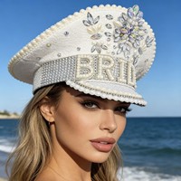 Chapeau de Capitaine à Motif à Carreaux Décontracté Blanc Personnalisé avec Paillettes, Perles et Strass, MOQ 3, pour Vente en Gros, Idéal pour le Burning Man, Mariages et Fêtes de Luxe