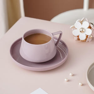 Ensemble tasse et soucoupe à café en céramique, couleur beige unie, design minimaliste pour usage domestique - Product Image 2