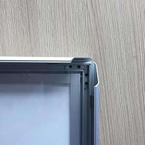 Boîte à lumière LED personnalisée durable en aluminium et acrylique A4 avec <span class=keywords><strong>affiche</strong></span> de film éclairée, pour une utilisation en intérieur/extérieur - Product Image 6