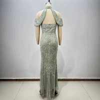 Robe longue moulante à col halter avec chaîne de perles pour femme, robe de soirée de luxe légère