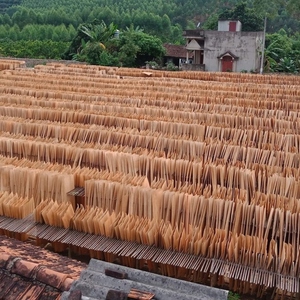 Venta al por mayor, precio barato, chapa de madera de eucalipto Natural, contrachapado, respetuoso con el medio ambiente, construcción duradera, diseño Industrial, estilo rotativo - Product Image 4