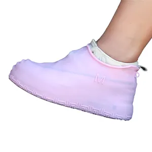 Couvre-chaussures en silicone pliable et durable avec logo personnalisé pour les chaussures contre la pluie et la boue