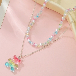 Collar de Cadena Dorada con Colgante de Osito de Goma Colorido, Diseño Nuevo, Moda Dulce, con Cuentas de Piedras Acrílicas y Perlas - Product Image 2