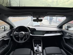 <span class=keywords><strong>Audi</strong></span> A3L Limousine 35 TFSI Sport Style 2023 (restylage) - Product Image 4