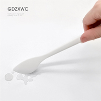 Ustensiles de cuisine innovants en plastique PP, brosse à couteau, épandeur à pain, spatule, brosses 2 en 1, blanches, 235 mm de long, brosse de nettoyage et grattoir