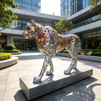 Grande sculpture de léopard en acier inoxydable pour extérieur, statue d'animal abstraite en métal ajouré, décoration artistique pour jardin et place publique, personnalisable