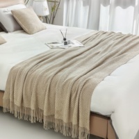 Couverture en tricot à franges de style nordique, idéale pour les hôtels, le camping et les canapés