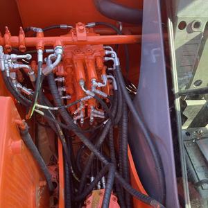 Excavatrice Hitachi ZX60 60 de 6 tonnes avec moteur Isuzu, capacité de la benne de 0,3 m - Product Image 2