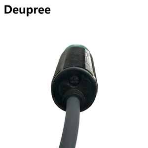 Sensore Induttivo Deupree C18 ad Alta Precisione per Montaggio a Filo, DC Tre Fili DPLS-C18-P12, Rilevamento 8mm, PNP Normalmente Aperto - Product Image 3