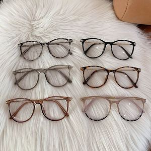 Gafas de Computadora de Metal Vintage para Hombre, Modelo 2026, Montura Redonda, con Bloqueo de Luz Azul y Lentes Fotocromáticas para Mujer - Product Image 4