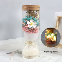 Hadiah Hari Ibu/Hari Valentine/Bulan Maret: Buket Abadi Bunga Gypsophila, Bunga Matahari, Mawar, Anyelir, Bunga Kering Diawetkan dalam Vas Kaca
