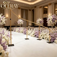 Arche de mariage carrée en métal doré avec roses artificielles, style Forêt Noire Royale, pour événements et mariages romantiques