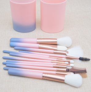 Tay Cầm Bằng Gỗ Công Cụ Trang Điểm <span class=keywords><strong>Kit</strong></span> <span class=keywords><strong>12</strong></span> <span class=keywords><strong>Pcs</strong></span> Bán Buôn Nhãn Hiệu Riêng Trang Điểm Bàn Chải Đặt Chuyên Nghiệp Bàn Chải Trang Điểm Nền Tảng Fan Hâm Mộ Bàn Chải - Product Image 3