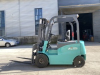 Chariot élévateur électrique WGZN 2,5 tonnes avec démarrage par carte à puce et double contrôleurs indépendants pour chariot élévateur industriel intelligent
