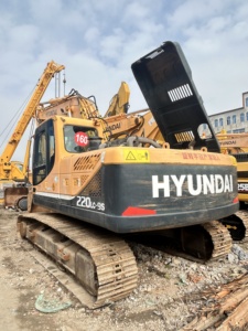 Excavadora Hyundai 220lc-9s usada de alta calidad de 22 toneladas con motor y bomba a buen precio como componentes principales - Product Image 4
