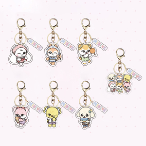 Porte-clés et pendentif de sac en acrylique avec impression UV, personnalisé, motif dessin animé créatif du groupe féminin étranger IVE, accessoire souvenir star tendance - Product Image 1