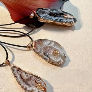 Thạch Anh Tím Tự Nhiên Cụm Mặt Dây Chọn-Nguyên Tím Pha Lê Hoa Vòng Cổ Trong Hoa Oải Hương Màu Sắc - Product Image 2