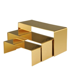 Espositore a U in Acciaio Inox Dorato, Supporti da Banco per Esposizione di Profumi, Borse, Scarpe e Portafogli - Product Image 2