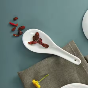 Prix d'usine Logo personnalisé Cuillère à café en céramique Cuillères à soupe à salade Cuillère en porcelaine - Product Image 1