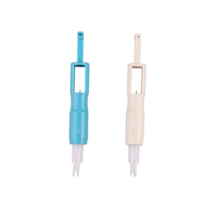 Vente en gros <span class=keywords><strong>de</strong></span> vêtements <span class=keywords><strong>de</strong></span> <span class=keywords><strong>femme</strong></span> au foyer âgée pour bricolage accessoires <span class=keywords><strong>de</strong></span> couture outil d'insertion <span class=keywords><strong>de</strong></span> point d'enfilage <span class=keywords><strong>de</strong></span> couture confortable - Product Image 1