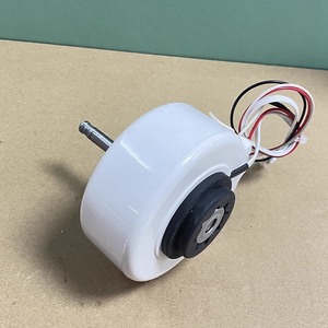 ไฮเออร์มอเตอร์ติดผนังเครื่องปรับอากาศ KSFD-20B 0010404233 มอเตอร์พัดลมภายในแบบความถี่คงที่ พลาสติก ABS แบบกลม - Product Image 2
