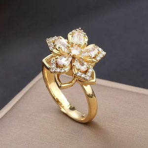 도매 로맨틱 유니섹스 회전 꽃 나비 패션 쥬얼리 반지 여성 불안 완화 피젯 스피닝 링 - Product Image 6