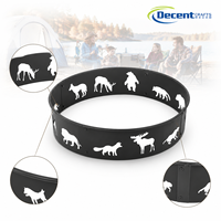 Brasero rond en fer pour terrasse, noir mat, avec silhouettes d'animaux sauvages découpées au laser, pour brûler du bois en extérieur