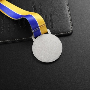 Medalla personalizada del fabricante, medalla <span class=keywords><strong>de</strong></span> hierro <span class=keywords><strong>de</strong></span> aleación <span class=keywords><strong>de</strong></span> zinc epoxi <span class=keywords><strong>de</strong></span> resina 3D, medallas <span class=keywords><strong>de</strong></span> premio para <span class=keywords><strong>hablar</strong></span> <span class=keywords><strong>en</strong></span> público para niños para recuerdos - Product Image 6