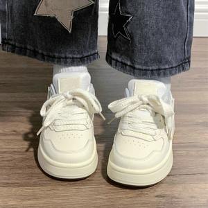 Zapatillas Retro de Mujer con Suela Gruesa Estilo Coreano, Novedad Original, Tendencia Otoño 2026, Cómodas, Versátiles, Casuales, de Microfibra - Product Image 3